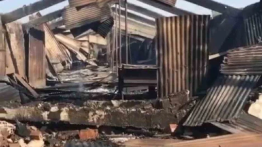 Eski Belediye Başkanına ait ahır yandı