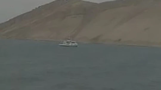 Feribotta korku dolu anlar: Şiddetli fırtınadan dolayı iskeleye yanaşamadı