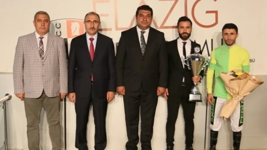 Fırat Üniversitesi Koşusunda galibiyete Dörtnalbeyi ulaştı