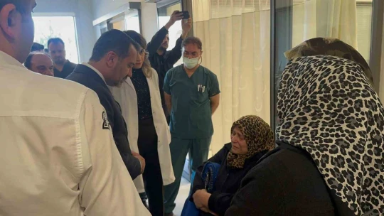 Göçükten sağ kurtarılan madencilerden ilk görüntü