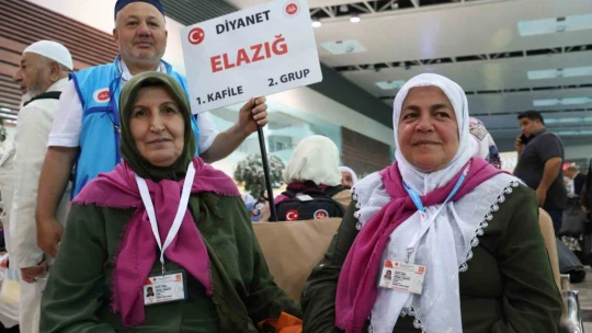Hacı adaylarını binlerde kişi uğurladı