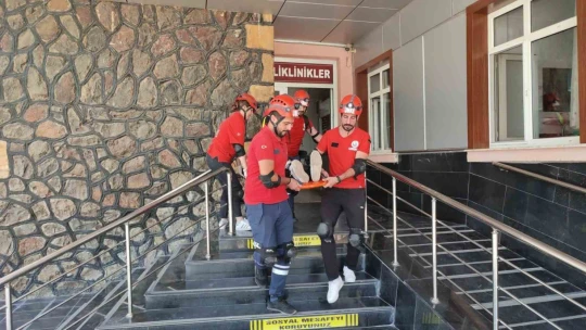 Hastanedeki tatbikat gerçeği aratmadı