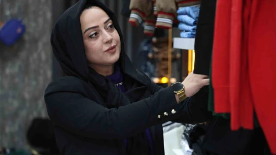 Hırsızlığın bu kadarına da pes: Müşteri gibi önce denediler sonra çaldılar