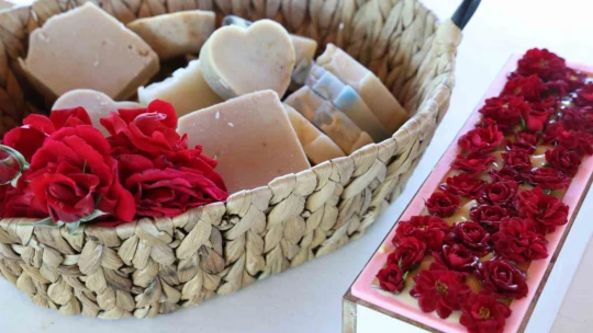 Hobi olarak başladı şimdi 45 çeşit sabun üretiyor