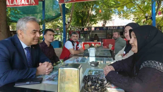 Huzurevi sakinleri, doğup büyüdükleri yerlerde çocukluk hatıralarını anlattı