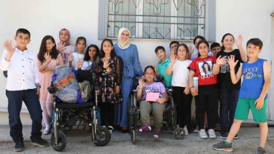 İlkokul öğrencilerinden anlamlı davranış: Mezuniyet balosu yerine arkadaşlarını sevindirdiler