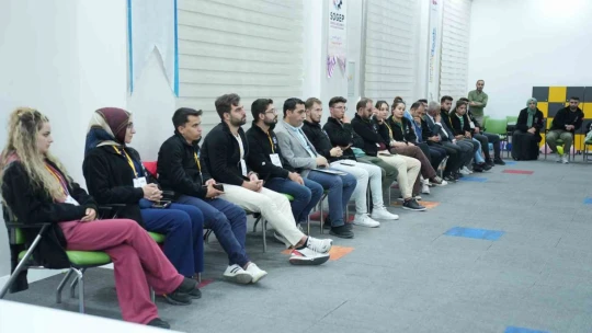 İpek Yolu Gençlik Merkezinde 60 genç afet eğitimi alıyor