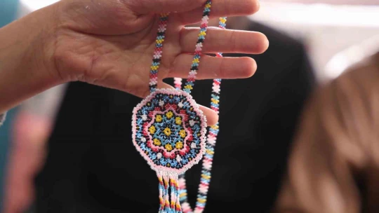 Kadınların el emekleri aile ekonomilerine katkı sağlıyor