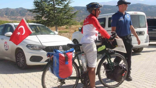 Kahraman Polis Fethi Sekin anısına bin 500 kilometre pedal çevirdi