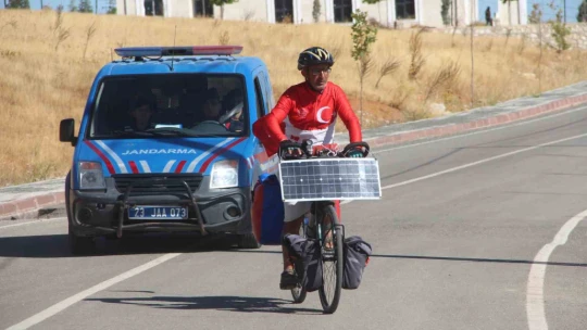 Kahraman Polis Fethi Sekin anısına bin 500 kilometre pedal çevirdi