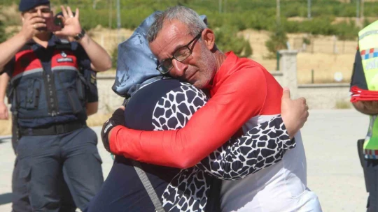 Kahraman Polis Fethi Sekin anısına bin 500 kilometre pedal çevirdi