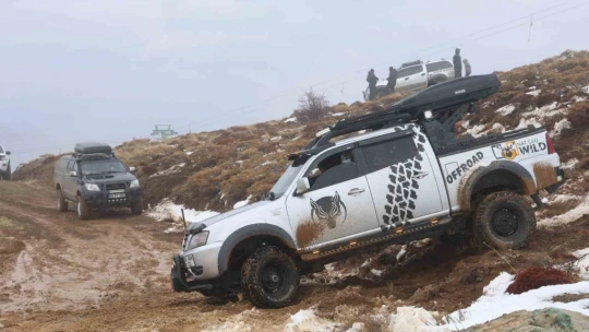 Kar yağmayan Hazarbaba Dağı, Off Road tutkunlarının durağı oldu