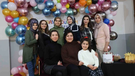 Karnelerini alan anaokulu öğrencileri, harçlıklarını hasta çocuklara bağışladı