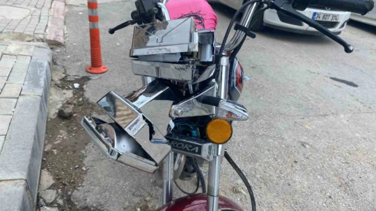 Kediye çarpmamak için kaza yaptı: 1 yaralı