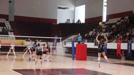 KFC Kadınlar Voleybol 1. Ligi: Bordospor: 1 - Ereğli Belediyespor: 3