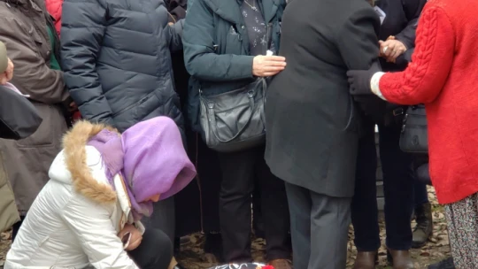 Kocasının katlettiği kadın toprağa verildi