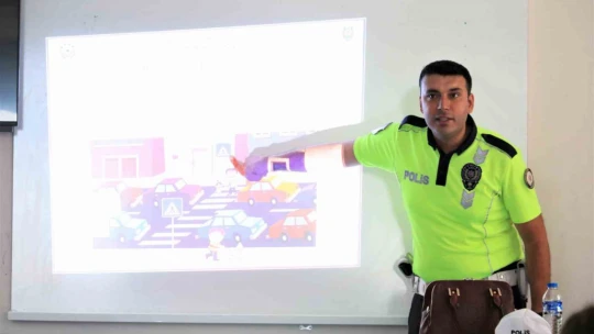 Kur'an kursu öğrencilerine trafik eğitimi verildi