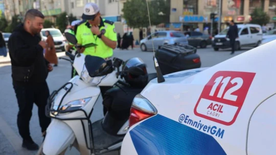 Kurallara uymayan motosiklet sürücülerine ceza yağdı