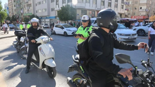 Kurallara uymayan motosiklet sürücülerine ceza yağdı