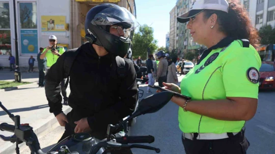 Kurallara uymayan motosiklet sürücülerine ceza yağdı