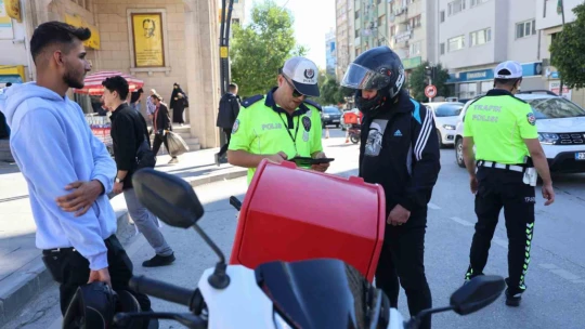 Kurallara uymayan motosiklet sürücülerine ceza yağdı