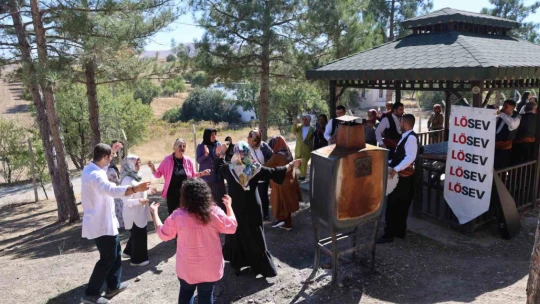 Lösemi hastaları kürsübaşı etkinliği ile moral buldu