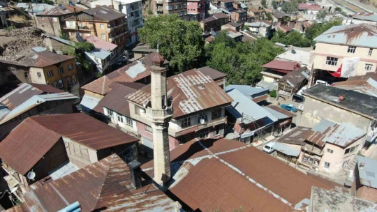 Maden ilçesi 15 tescilli yapısı ile dikkat çekiyor