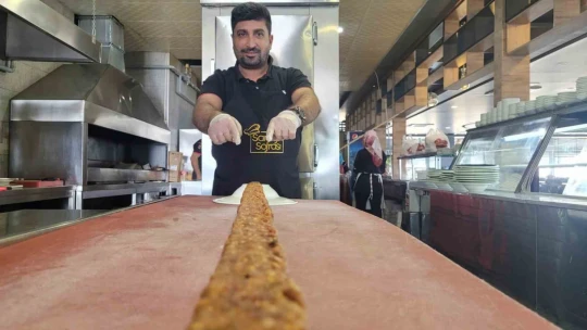 Metrelik kebabı yemek isteyenler bu adrese geliyor