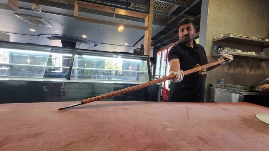Metrelik kebabı yemek isteyenler bu adrese geliyor