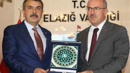 Milli Eğitim Bakanı Tekin Elazığ'da