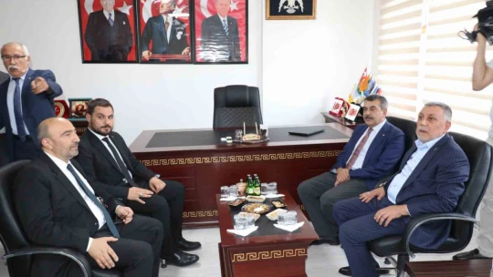 Milli Eğitim Bakanı Tekin incelemelerini sürdürüyor