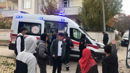 Minibüsün çarptığı 2 çocuk yaralandı