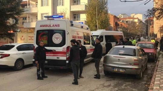 Minibüsün çarptığı 2 çocuk yaralandı