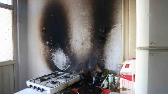 Mutfakta çıkan yangın söndürüldü