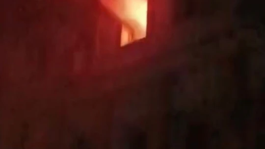 Okulda müdür odası yandı