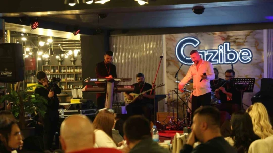 Özgün müziğin ustası Seydi unutulmaz bir gece yaşattı