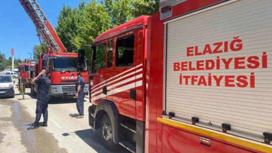 Pansiyonda yangın: Dumandan etkilenen 2 kişi kurtarıldı