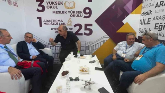 ROKET takımı Teknofest'te ilgi odağı oldu