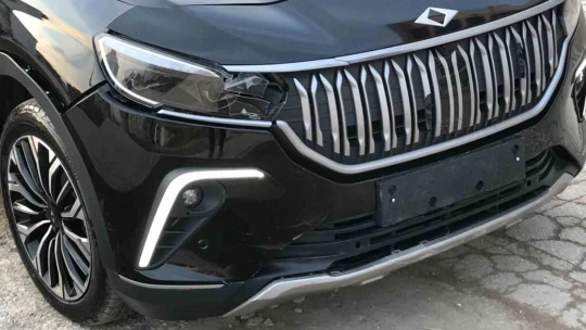 Sağlıkçı hastayı götürmek yerine ambulansı durdurup muhabire 'çekemezsin' dedi