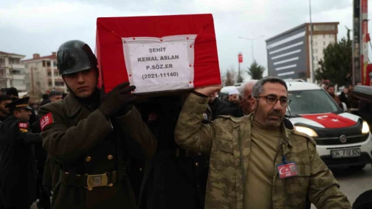 Şehit Aslan son yolculuğuna uğurlandı