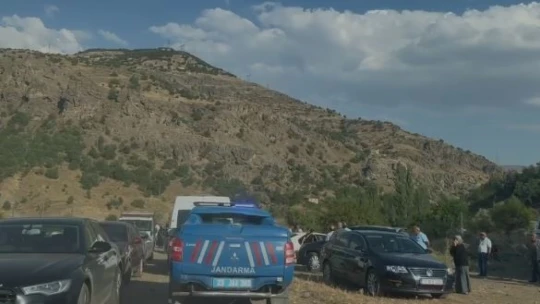 Serinlemek için girdiği barajda boğuldu