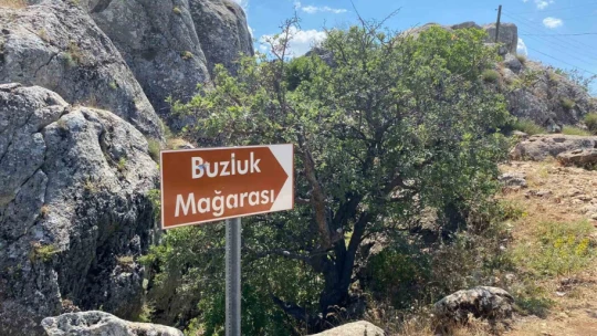 Sıcaklık rekoru kırılırken, bu mağaradaki soğukluğa 5 dakika dayanılmıyor