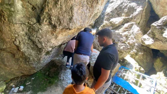 Sıcaklık rekoru kırılırken, bu mağaradaki soğukluğa 5 dakika dayanılmıyor