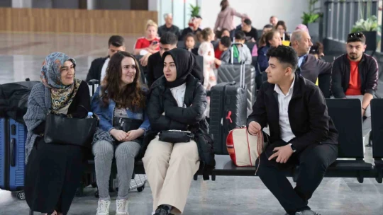 Tatil dönüşü Elazığ otogarında yoğunluk