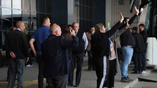 Tatil dönüşü Elazığ otogarında yoğunluk