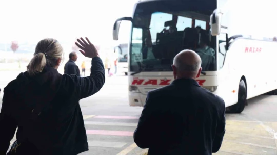 Tatil dönüşü Elazığ otogarında yoğunluk