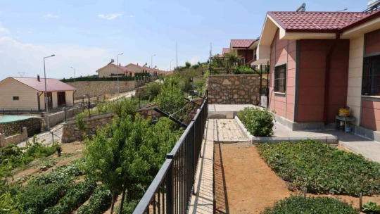 Tatil sitesi değil, çelik konstrüksiyonlu TOKİ konutları