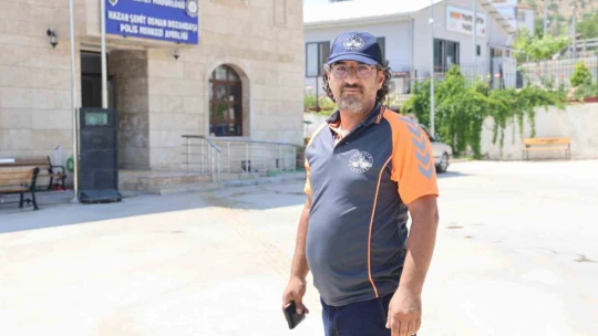 Temizlik personeli bulduğu para dolu cüzdanı polise teslim etti