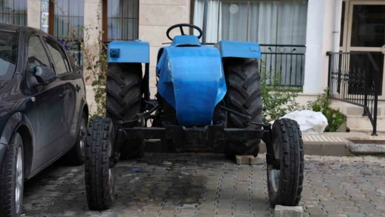 TOGG'dan esinlenen sanayi ustaları güneş enerjili traktör yaptı