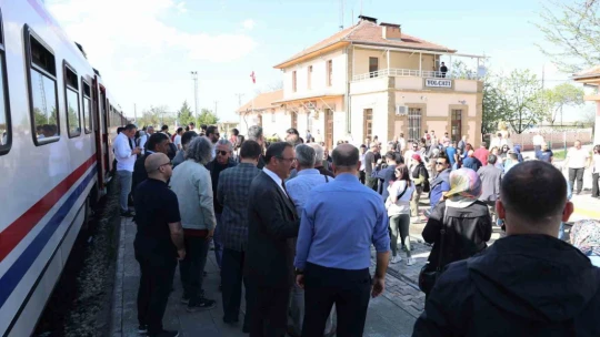 Turistik Diyarbakır Ekspresi Elazığ'da